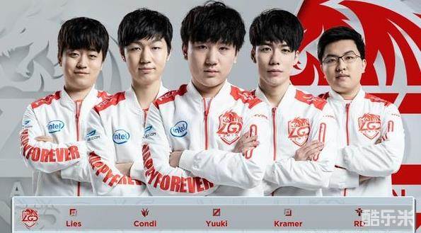 在现代足球 在现代足球