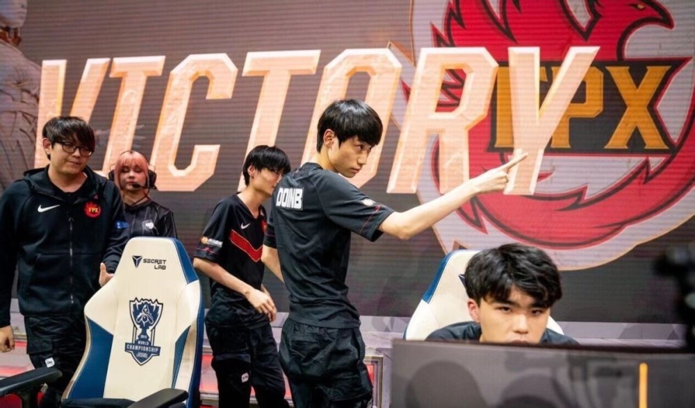 了令人瞩目 了令人瞩目