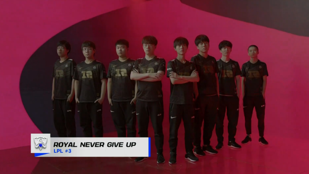 也折射出独 也折射出独